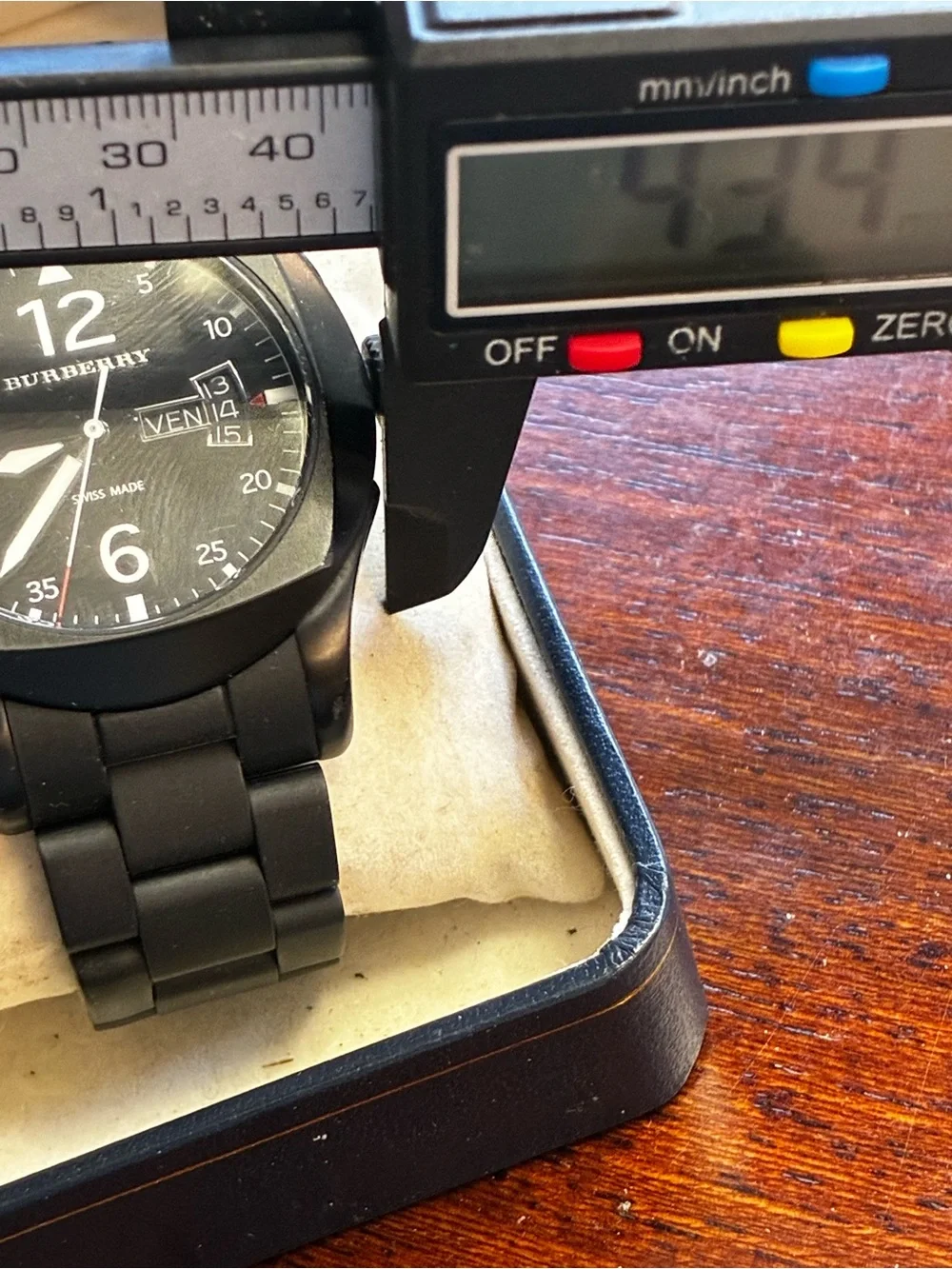 Burberry Mens Quartz Black Watch-BU7638 New Battery